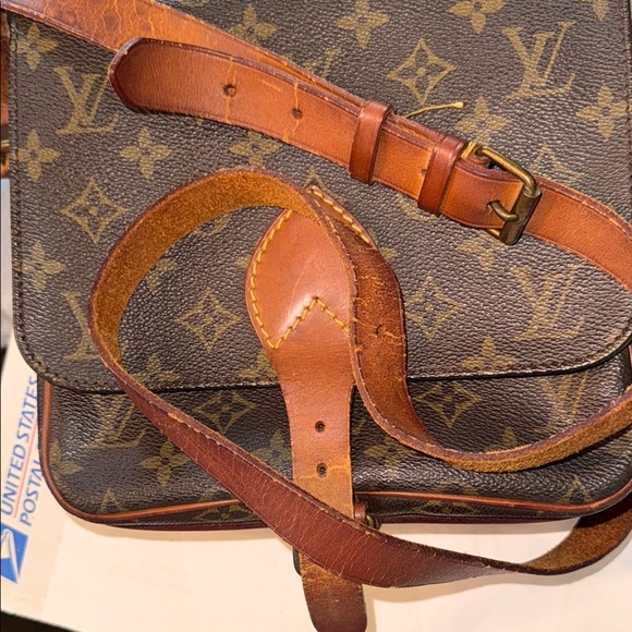 Louis Vuitton Brown Monogram Men's Bag - Picture 5 of 9